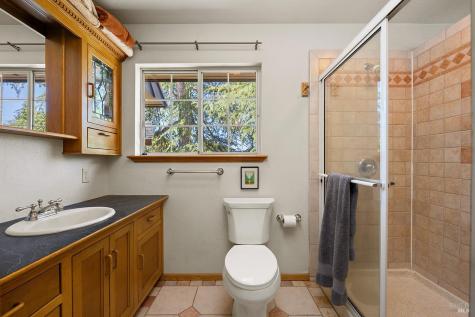 944 Summerfield Road Santa Rosa CA 95405