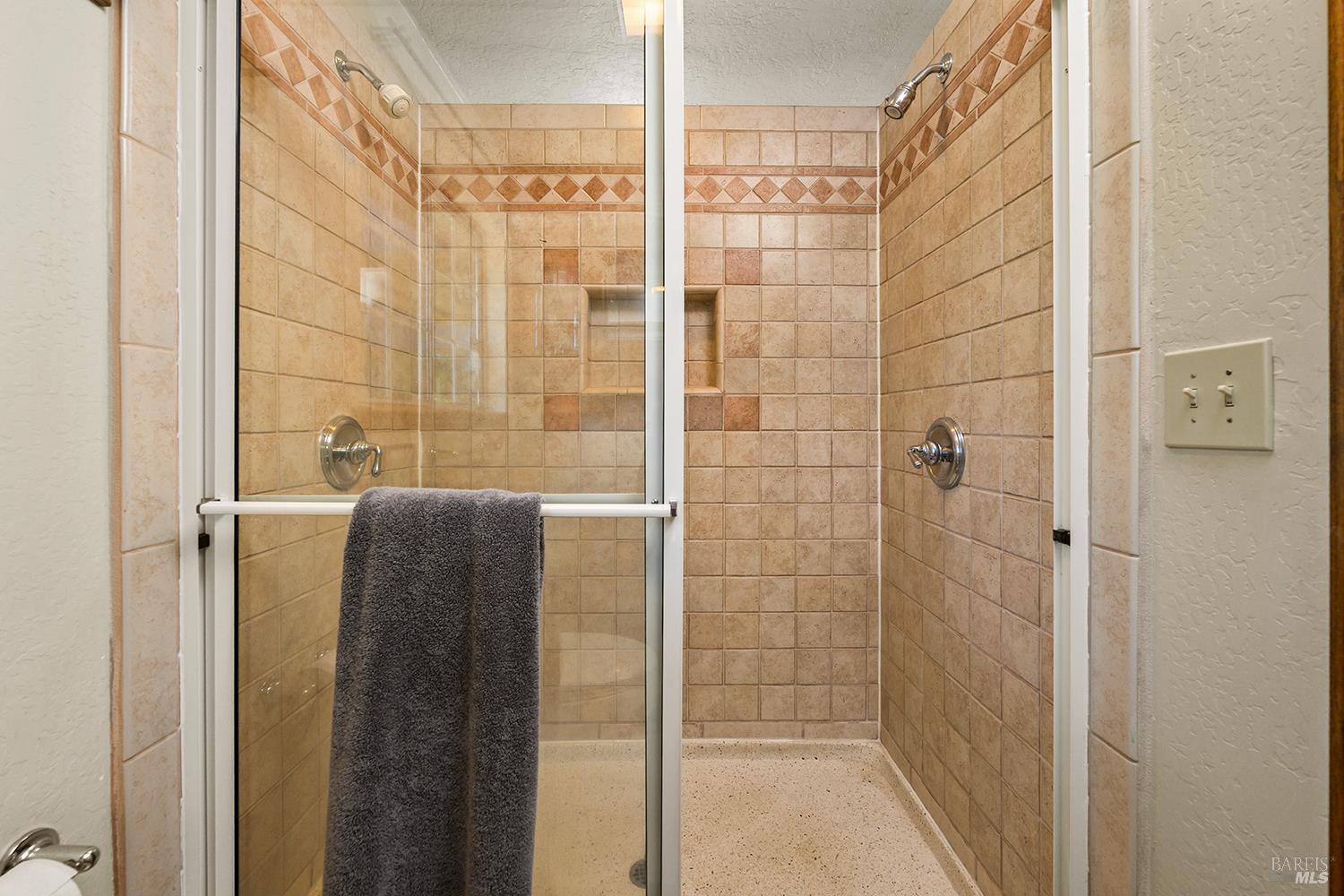 944 Summerfield Road Santa Rosa CA 95405