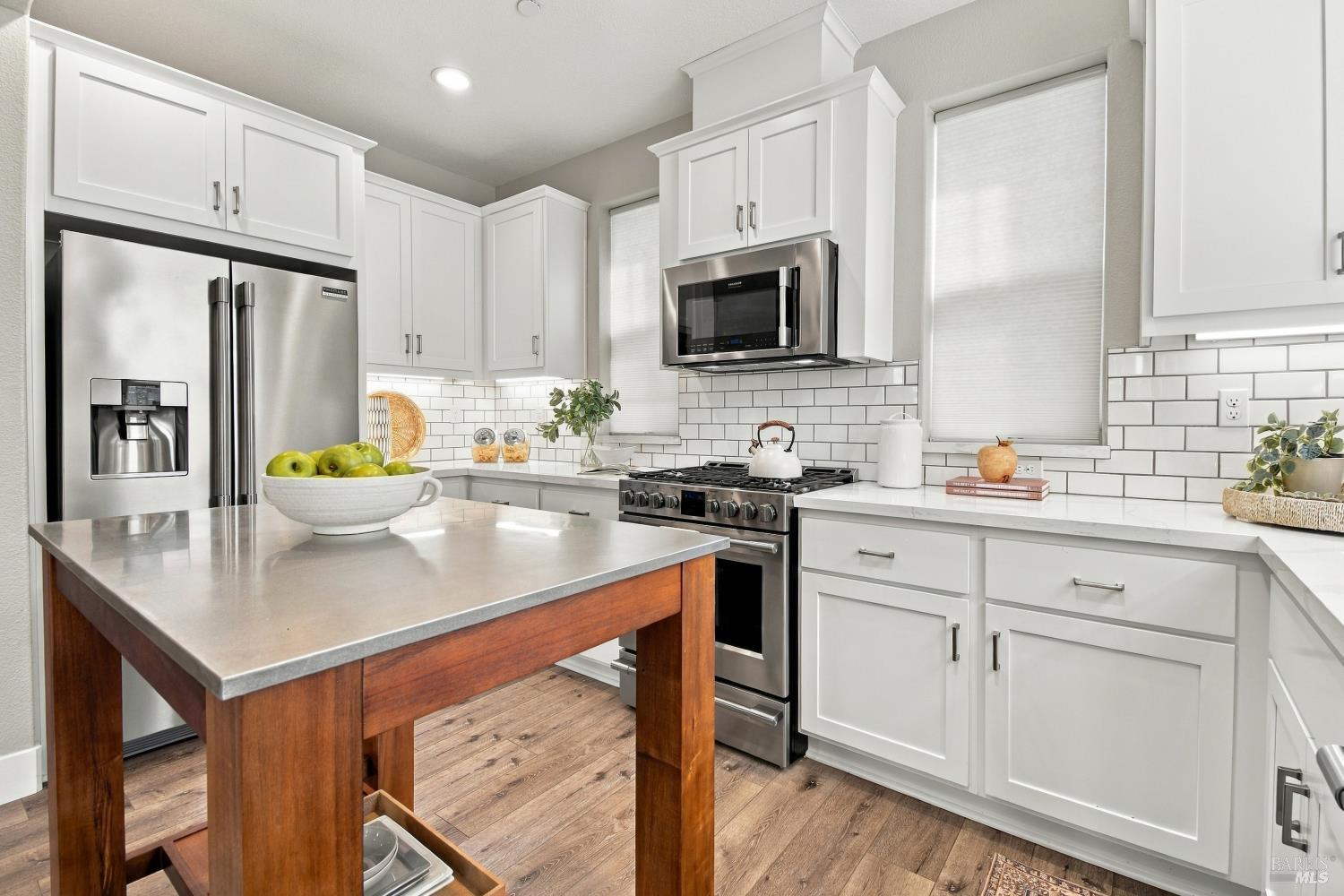 24 Cottage Lane Novato CA 94949