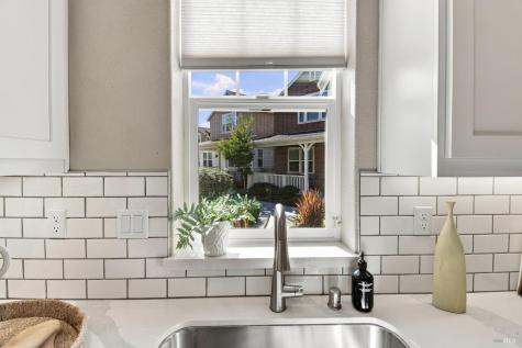 24 Cottage Lane Novato CA 94949
