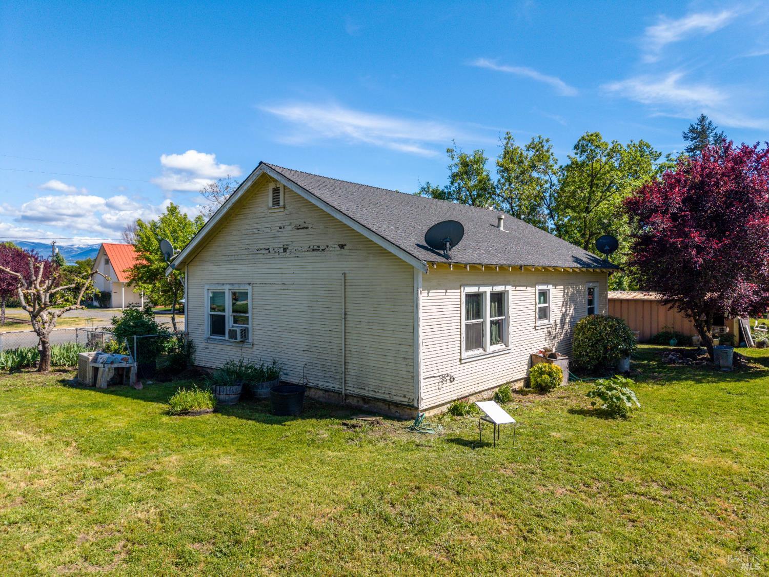 76260 Perry Street Covelo CA 95428