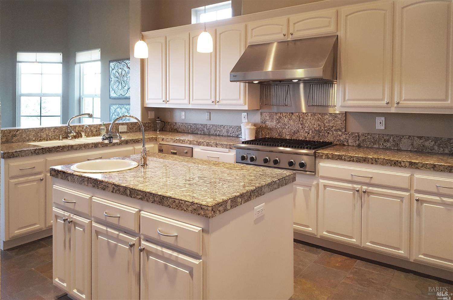 1161 Castle Oaks Drive Napa CA 94558
