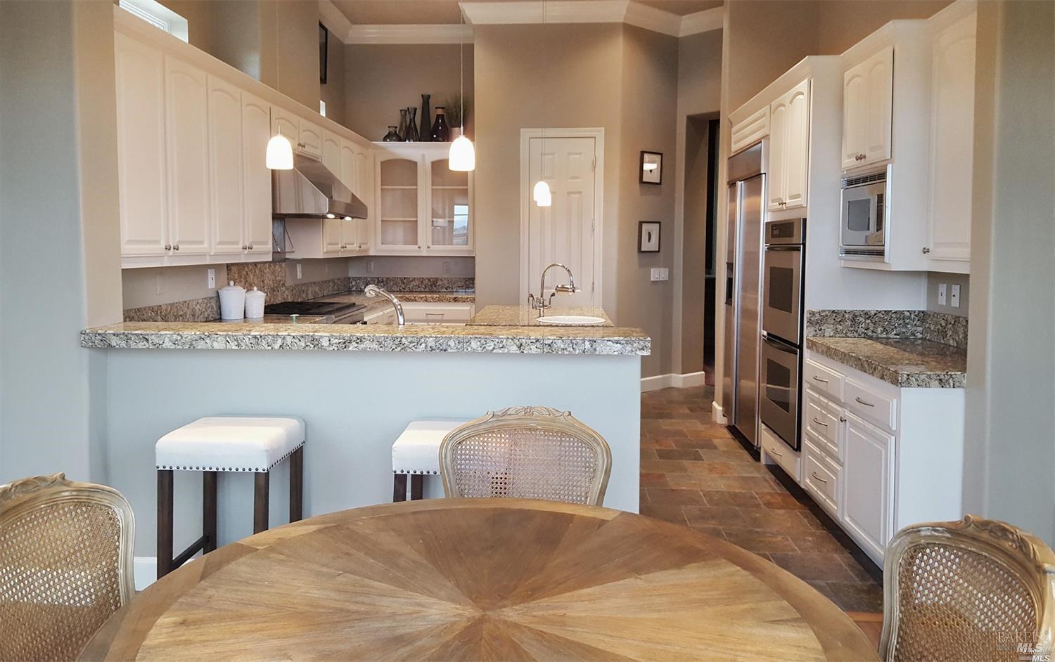 1161 Castle Oaks Drive Napa CA 94558