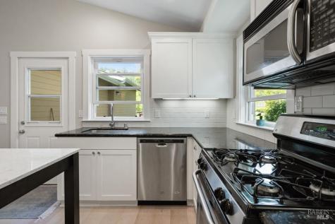 10 Pleasant Lane San Rafael CA 94901