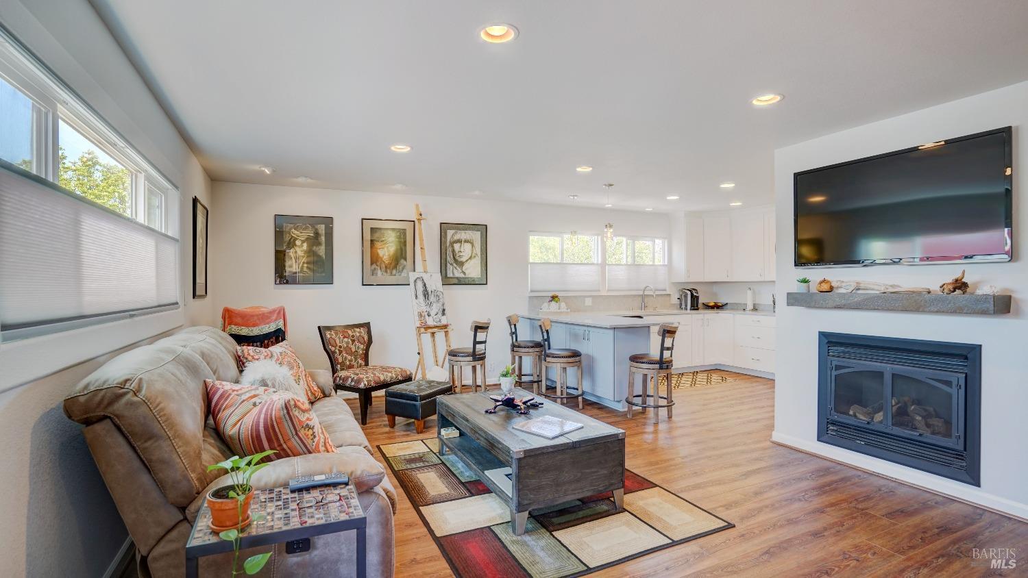 436-440 Center Street Healdsburg CA 95448