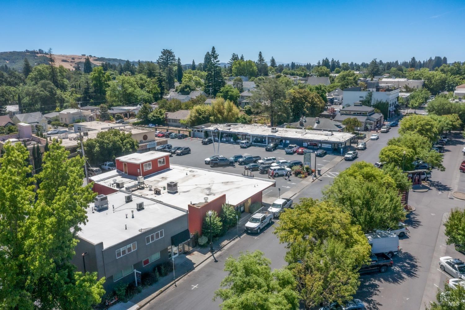 436-440 Center Street Healdsburg CA 95448