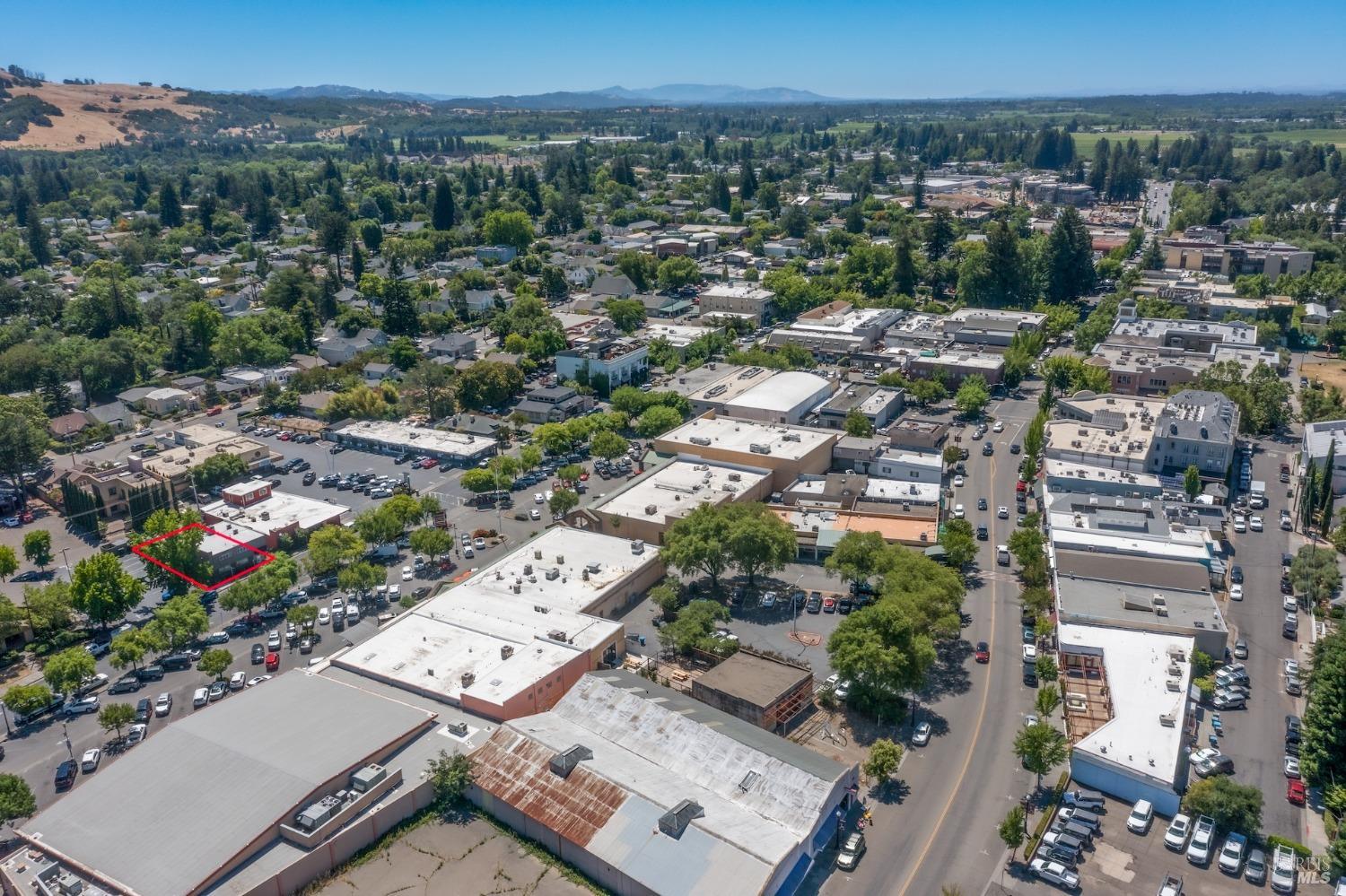 436-440 Center Street Healdsburg CA 95448