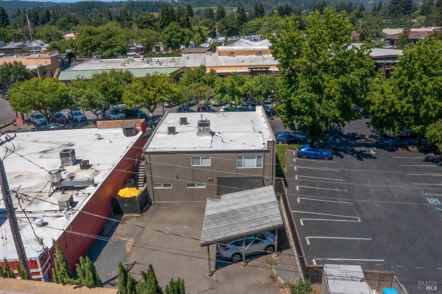 436-440 Center Street Healdsburg CA 95448
