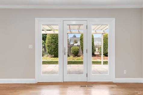 214 Oak Shadow Drive Santa Rosa CA 95409