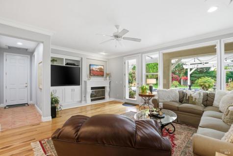 3646 Rutherford Way Santa Rosa CA 95404