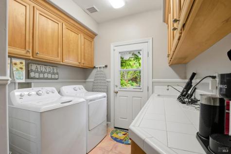 3646 Rutherford Way Santa Rosa CA 95404