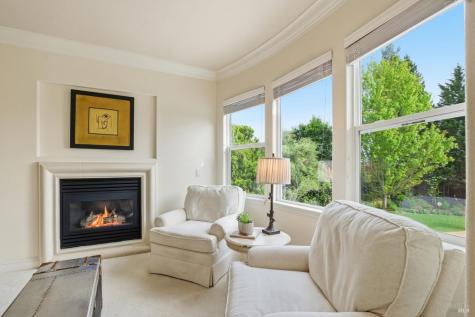 3646 Rutherford Way Santa Rosa CA 95404