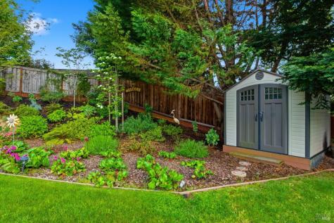 3646 Rutherford Way Santa Rosa CA 95404