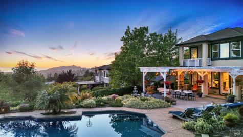 3646 Rutherford Way Santa Rosa CA 95404