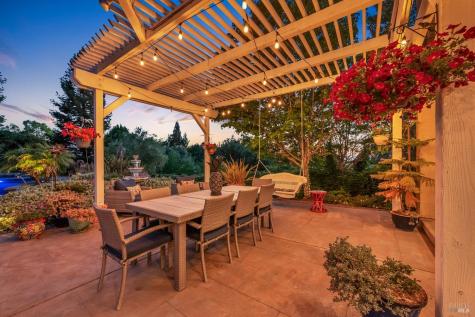 3646 Rutherford Way Santa Rosa CA 95404
