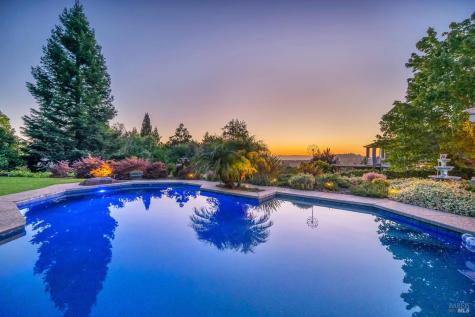 3646 Rutherford Way Santa Rosa CA 95404