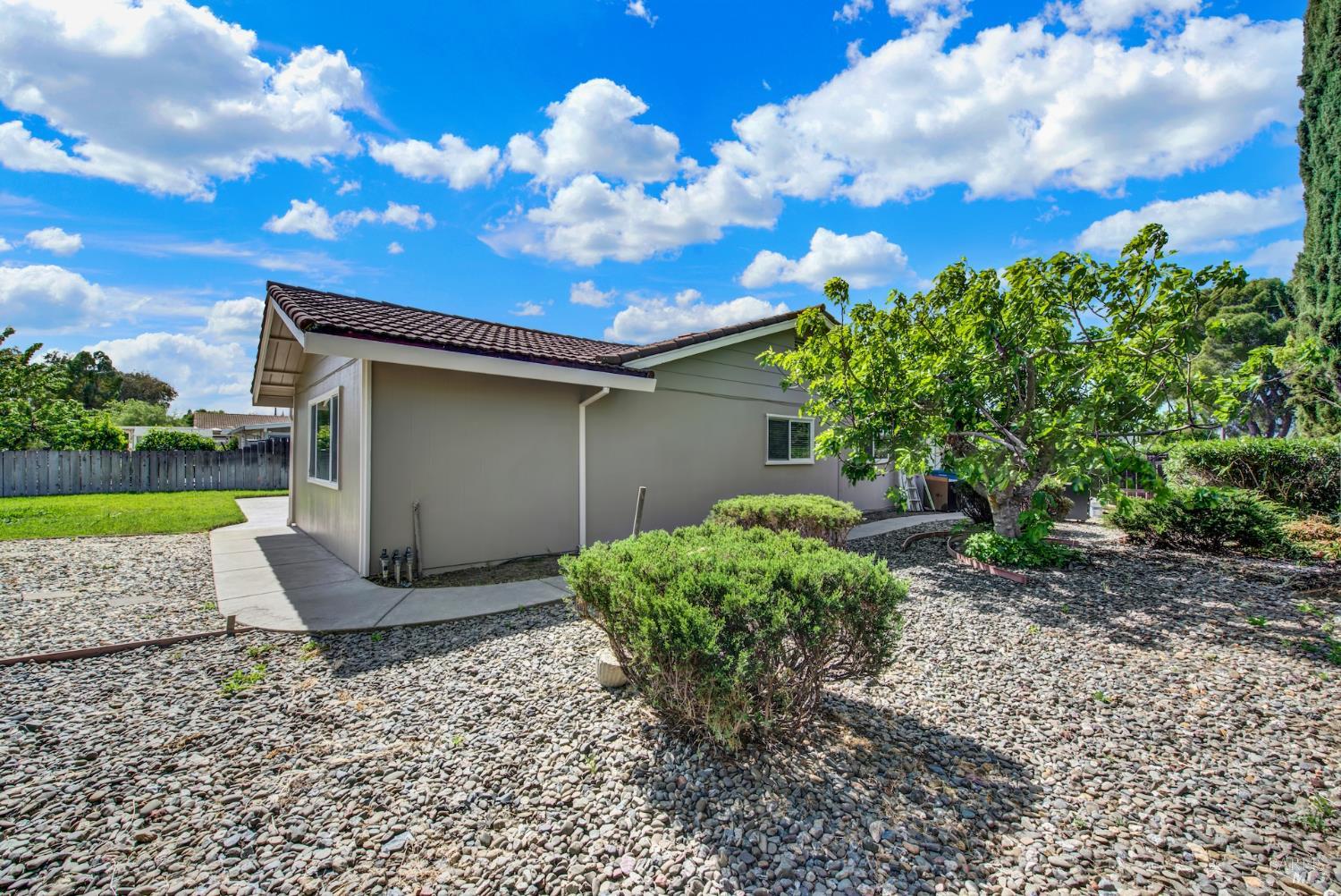 442 Yellowstone Drive Vacaville CA 95687