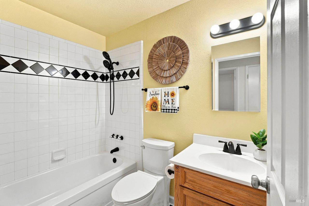 1544 Frederick Street Santa Rosa CA 95401