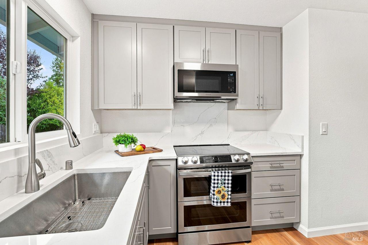 1544 Frederick Street Santa Rosa CA 95401