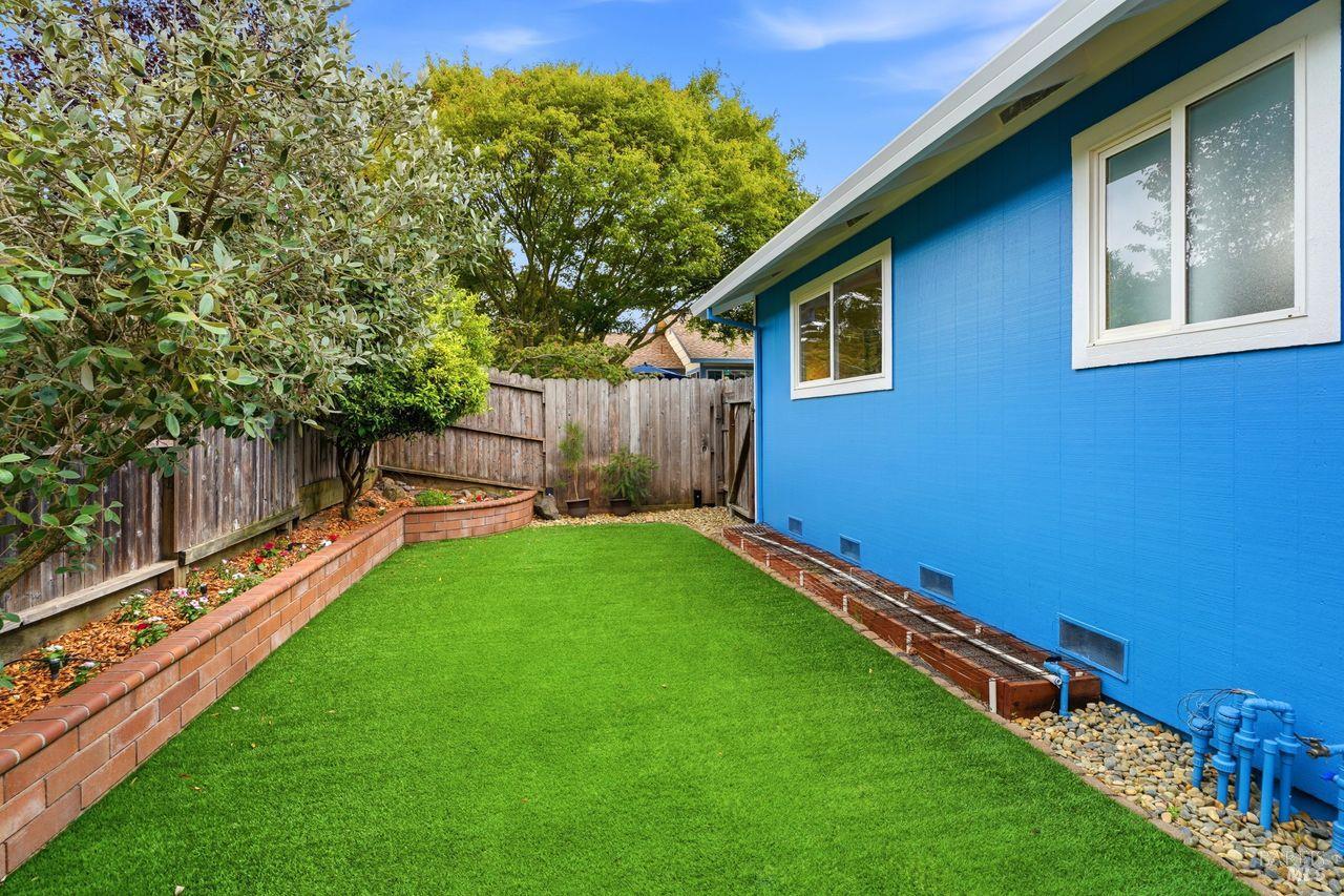 1544 Frederick Street Santa Rosa CA 95401
