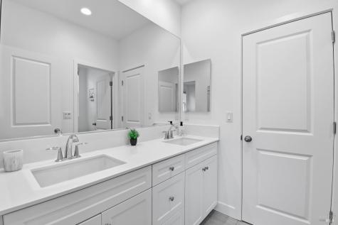 1612 Rose Clover Street Santa Rosa CA 95403