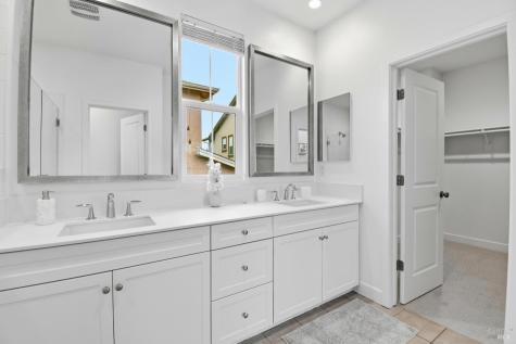 1612 Rose Clover Street Santa Rosa CA 95403