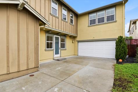 1612 Rose Clover Street Santa Rosa CA 95403