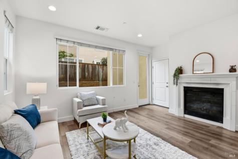 1612 Rose Clover Street Santa Rosa CA 95403