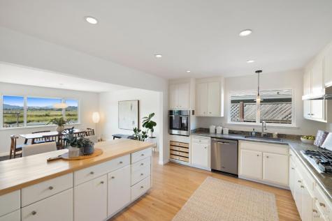 191 Golden Hind Passage Corte Madera CA 94925