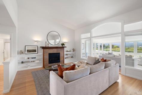191 Golden Hind Passage Corte Madera CA 94925