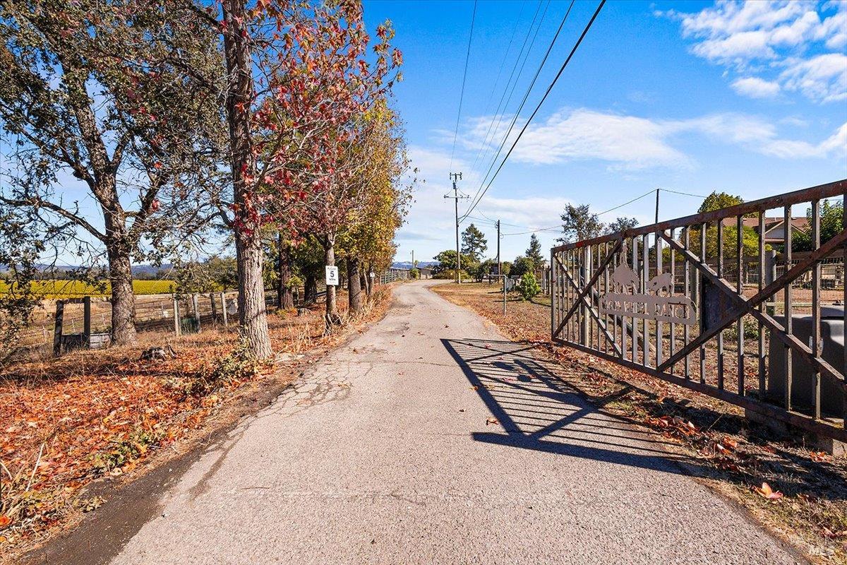 2278 Woolsey Road Fulton CA 95439