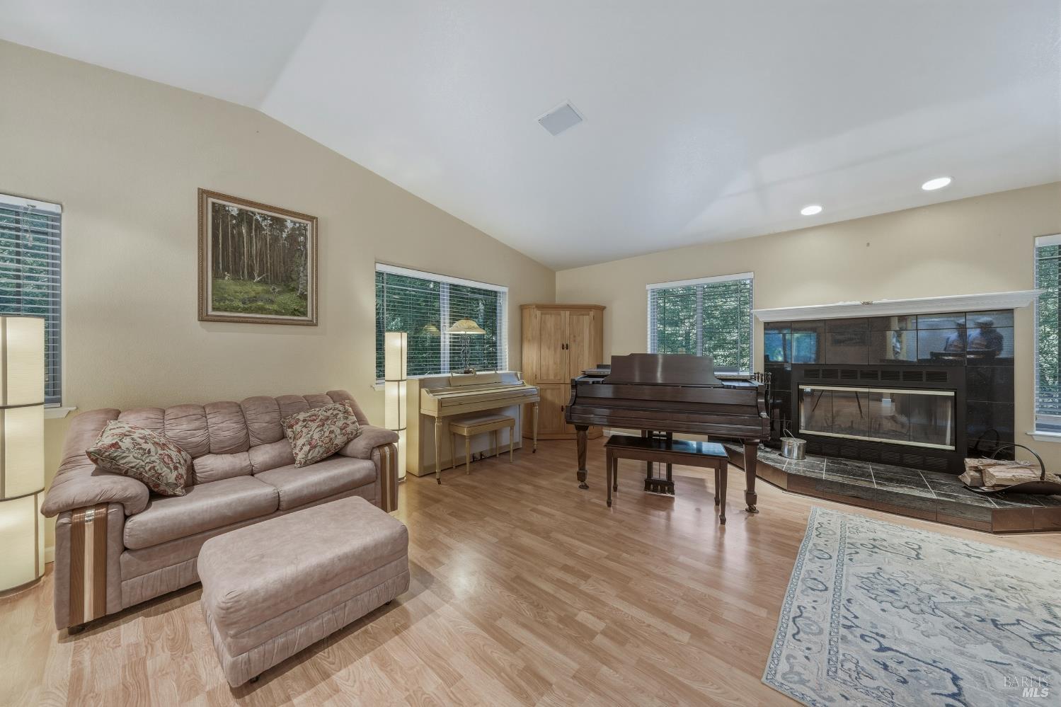 15800 Rainbow Drive Cobb CA 95426