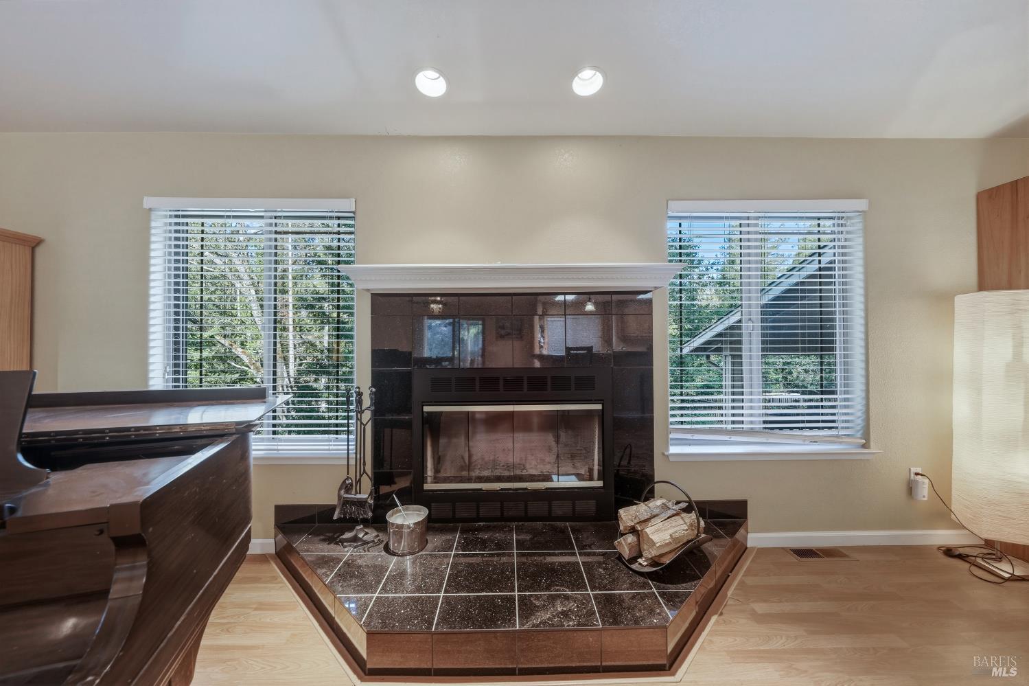 15800 Rainbow Drive Cobb CA 95426
