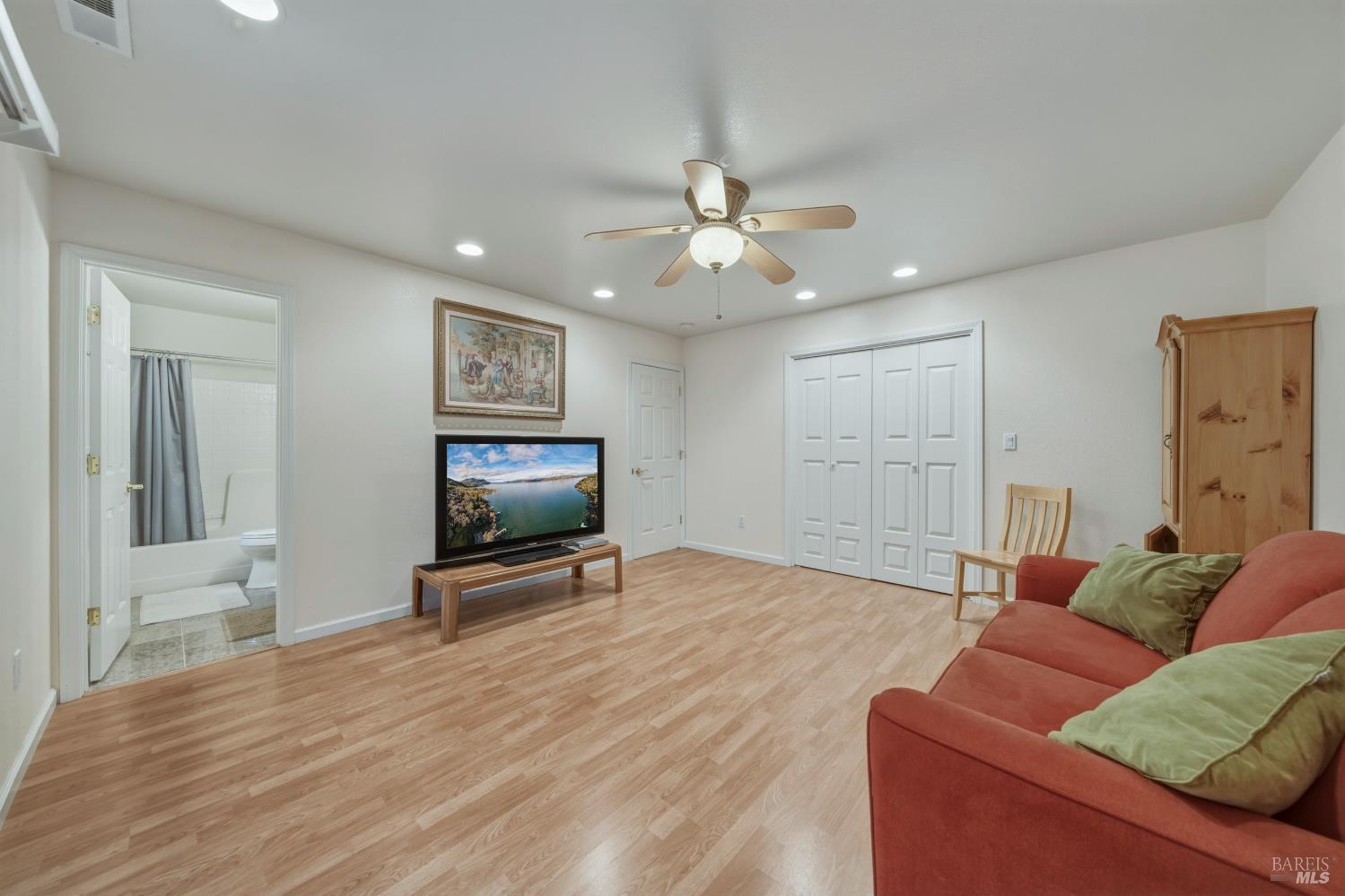 15800 Rainbow Drive Cobb CA 95426