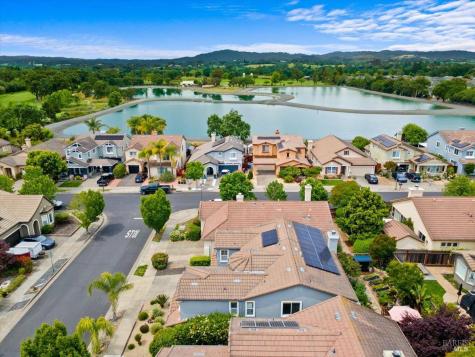 1433 Birdie Drive Windsor CA 95492