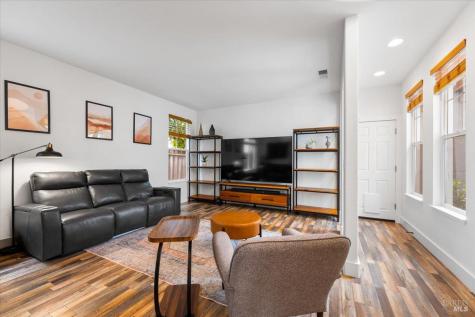1433 Birdie Drive Windsor CA 95492