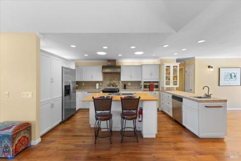 445 Crestridge Place Santa Rosa CA 95409