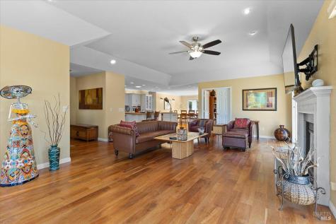 445 Crestridge Place Santa Rosa CA 95409
