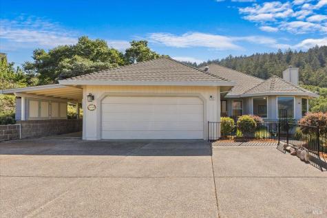 445 Crestridge Place Santa Rosa CA 95409