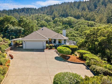 445 Crestridge Place Santa Rosa CA 95409