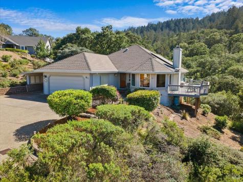 445 Crestridge Place Santa Rosa CA 95409