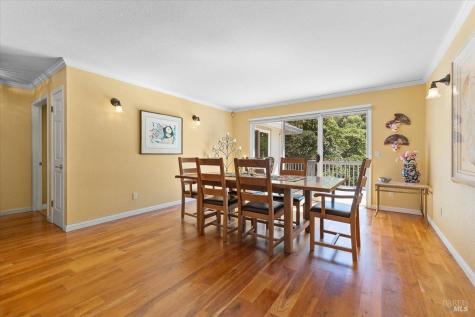 445 Crestridge Place Santa Rosa CA 95409
