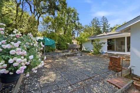 3739 Sleepy Hollow Drive Santa Rosa CA 95404