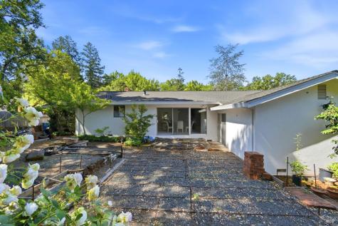 3739 Sleepy Hollow Drive Santa Rosa CA 95404