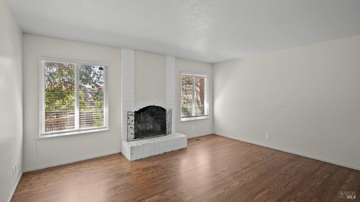 450 Mountain View Drive Martinez CA 94553