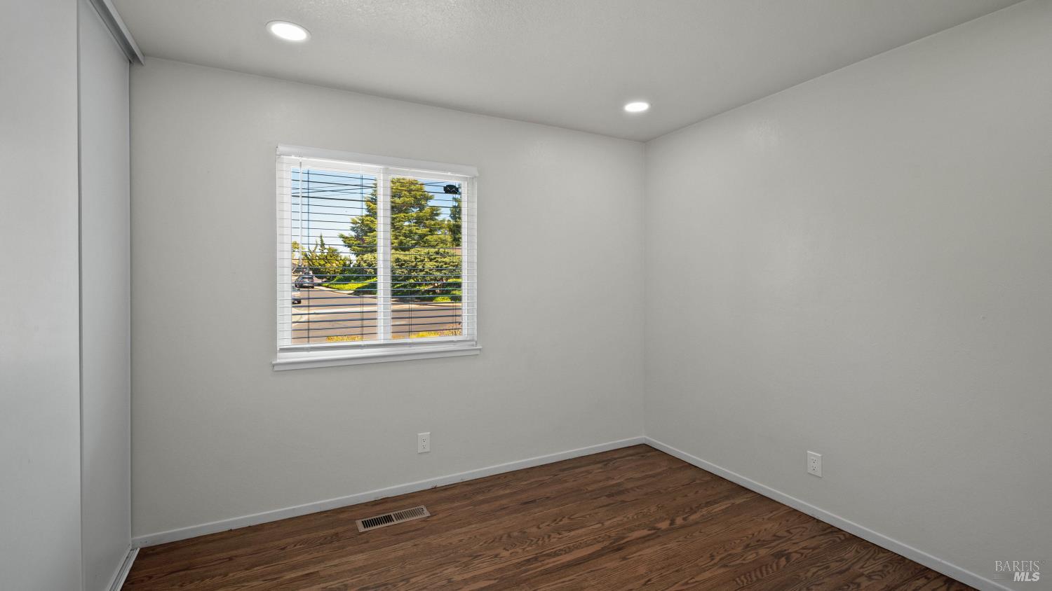 450 Mountain View Drive Martinez CA 94553