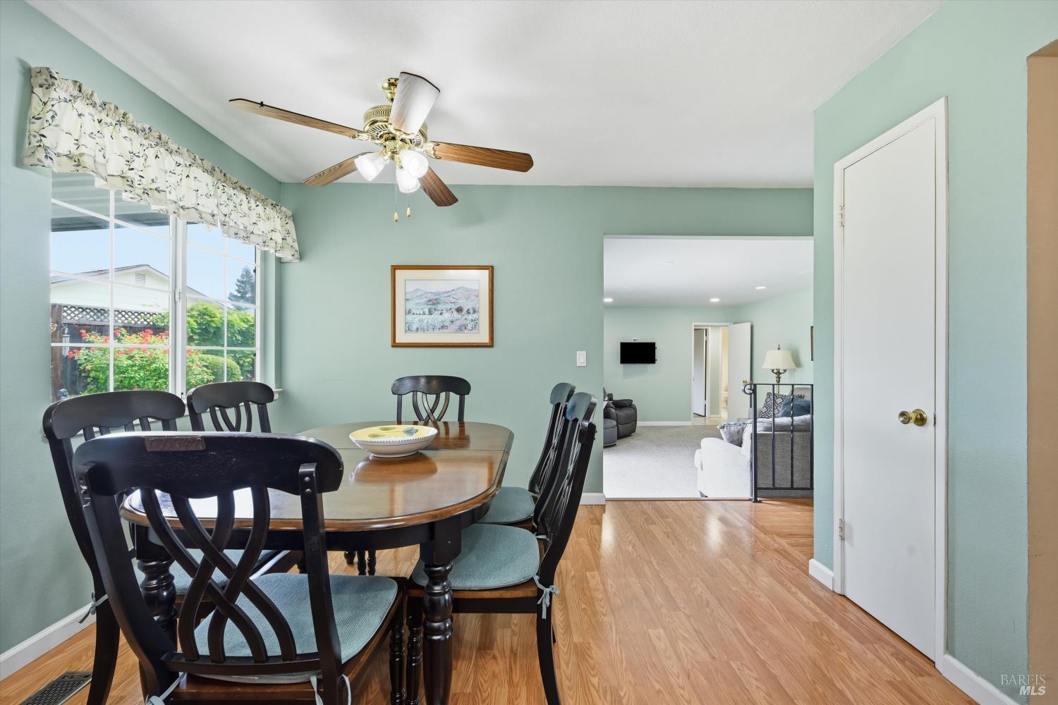 1657 Albin Way Petaluma CA 94954