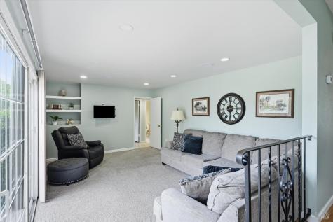 1657 Albin Way Petaluma CA 94954