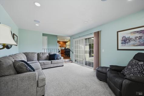 1657 Albin Way Petaluma CA 94954