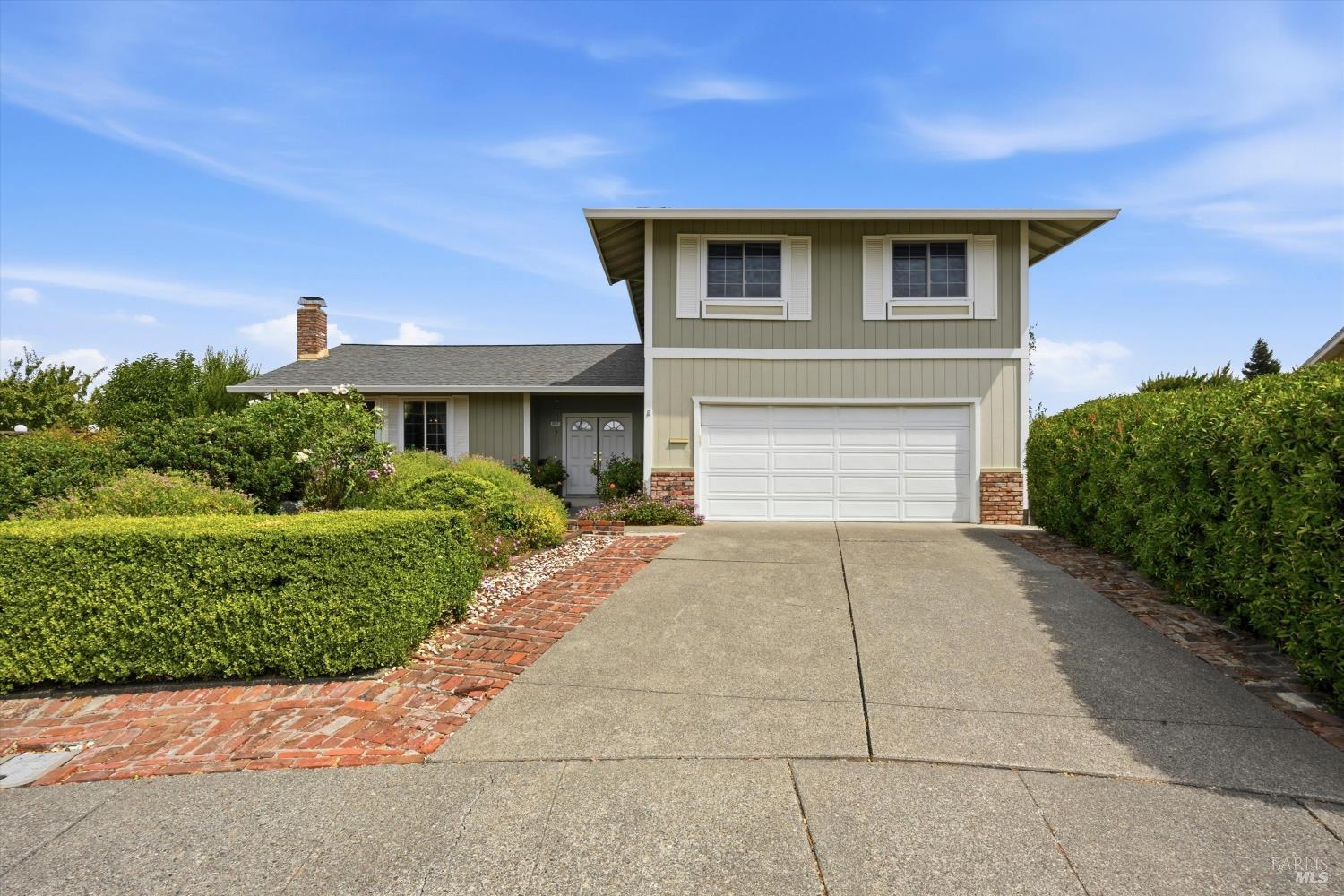 1657 Albin Way Petaluma CA 94954
